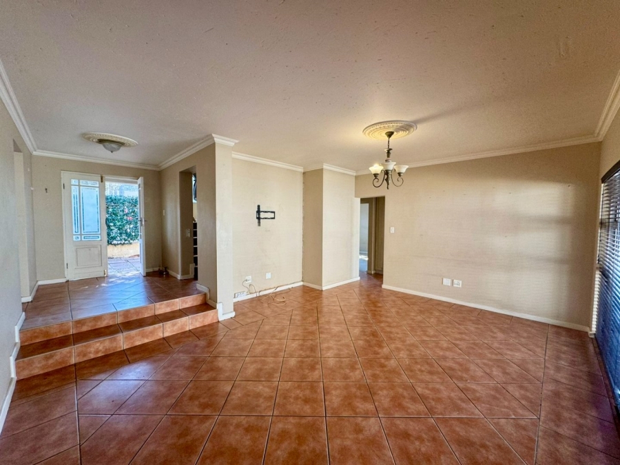 4 Bedroom Property for Sale in Caribbean Beach Club North West